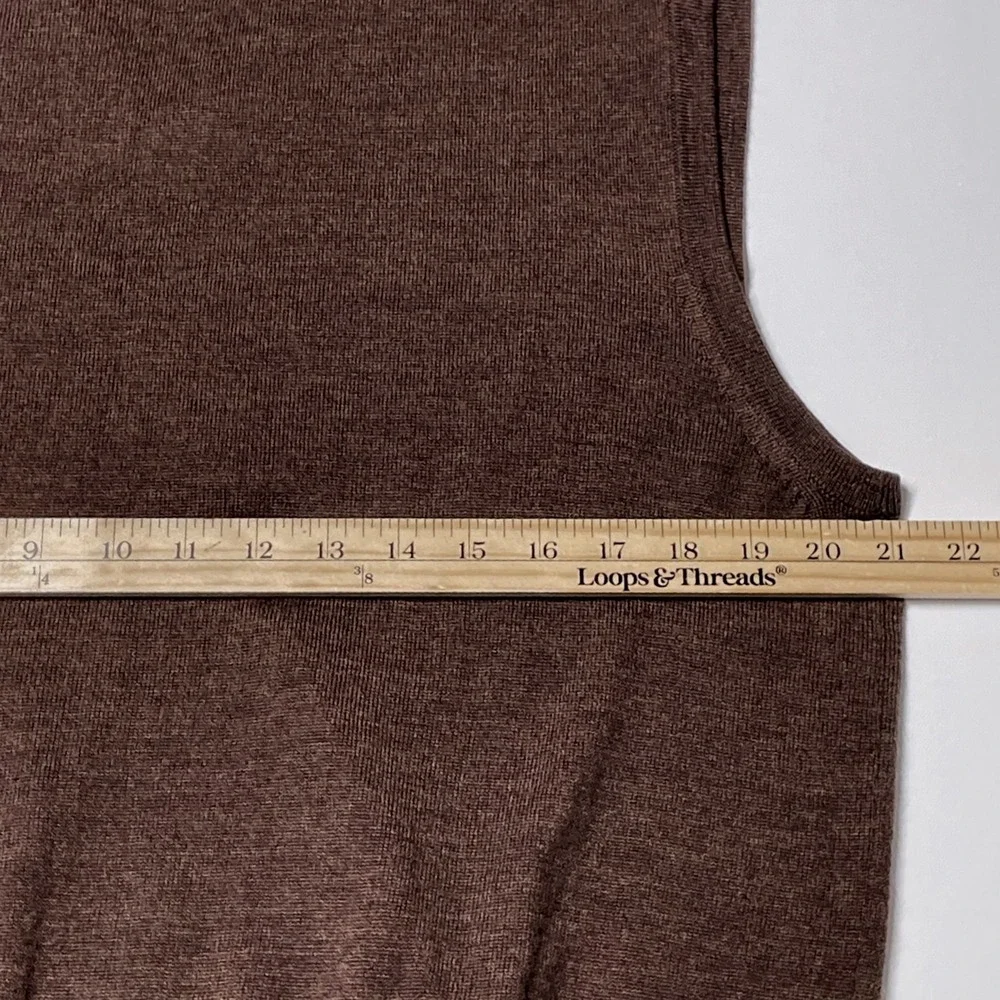Jos. A. Bank Signature Collection Mens Large Brown 100% Merino Wool V-Neck Vest